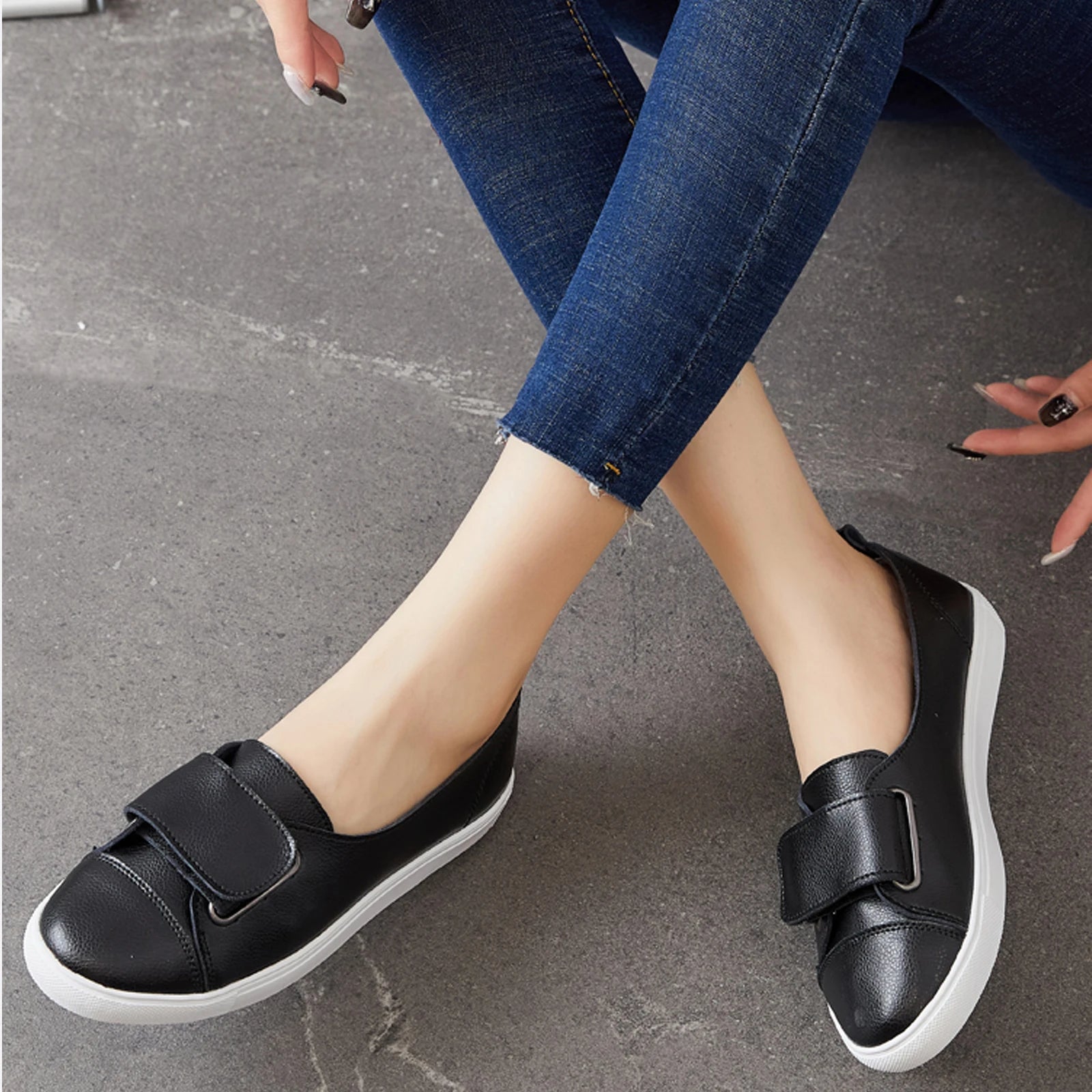 EOFK – mocassins à enfiler en cuir véritable pour femmes, chaussures d'été décontractées, plates, noires, 2022